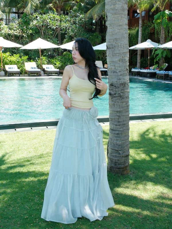 Chân váy voan xòe kèm hoa dành cho nữ COCOBEBE ALEY SKIRT