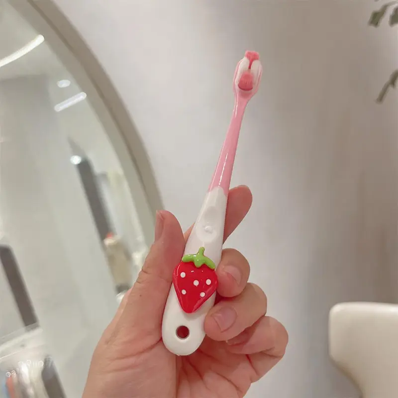 Bàn Chải Đánh Răng Trẻ Em, Thiết Kế Hoạt Hình Trái Cây Dễ Thương, Hình Dâu Tây, Lông Mềm Siêu Mịn, Bàn Chải Làm Sạch Và Chăm Sóc Răng Miệng, Thích Hợp Cho Trẻ 2-12 Tuổi 8