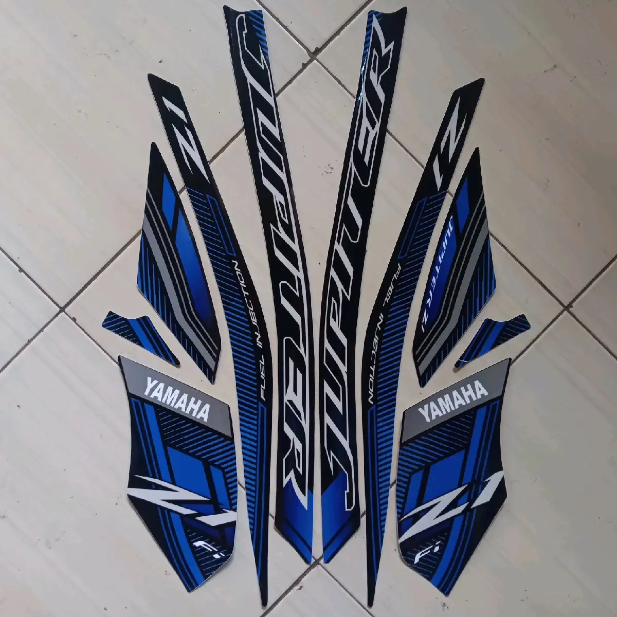 STIKER STRIPING LIS BODY MOTOR JUPITER Z1 TAHUN 2023 VARIASI DIGITAL FULLSET Motorcycle