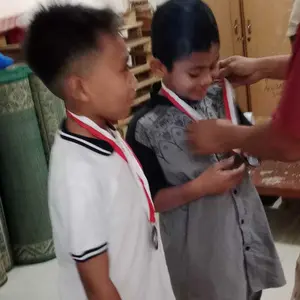 Medali Warna Emas Perak Perunggu Plus Medalion Mendali Gold Silver Bronze Penghargaan Lomba Kejuaraan Olimpiade Hadiah Wisuda Souvenir/Medali Anak-Anak