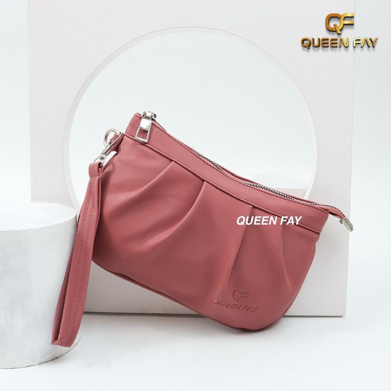 Queen Fay Lyona Pouch Chocoli Tas Dompet Multifungsi Waterproof Anti Air Kekinian Muat Banyak 4