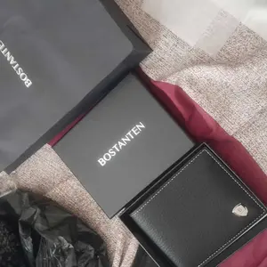 BOSTANTEN Dompet Lipat Pria Kulit PU Dengan Berbagai Motif Hitam/Coklat