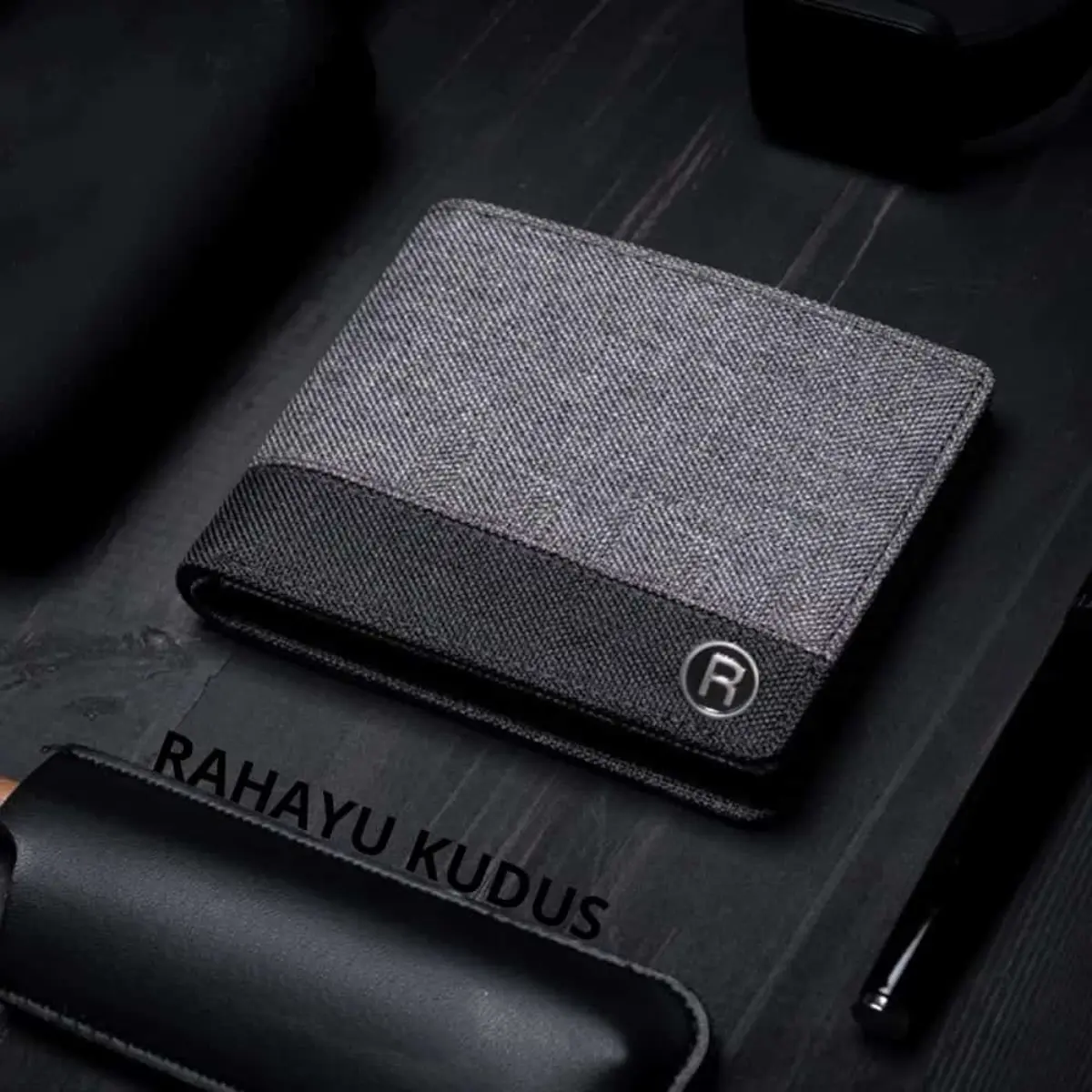 {RAHAYU KUDUS} Dompet Pria Nama Bahan Kanvas  Polos Tebal Free BOX