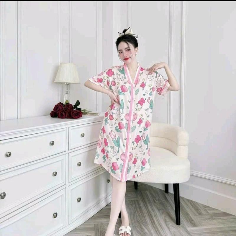 AX - VÁY NGỦ PIJAMA MẶC NHÀ.CHẤT LIỆU: LỤA MỊN TƠ TẰM Latin . VẢI NHẬP QUẢNG CHÂU. freesize dưới 75kg,SỐ Kg dùng để tham khảo vì còn phụ thuộc vào chiều cao và số đo 3. Inbox shop nếu không biết chọn size