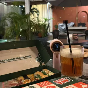 GOOJODOQ GFS001 High-speed Portable Handheld Fan 4000MAH Mini kipas Strong Wind 100 Gear Wind Speed kipas angin Digital Display Adjustable Turbo kipas tangan untuk olahraga luar ruangan dan pendinginan cepat