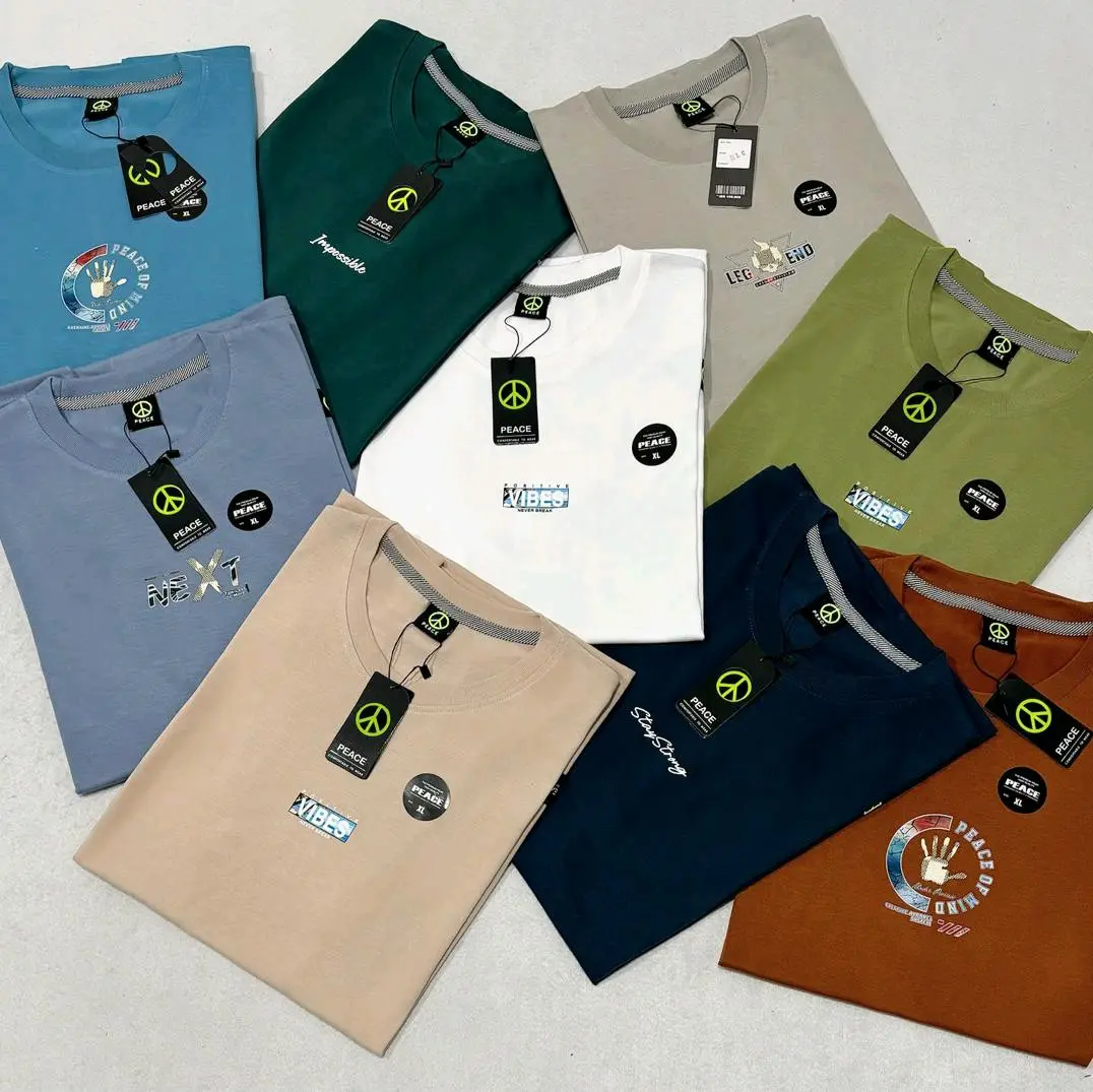 Paket 4 Pcs 100   Mix Brand Pria dan Wanita/  Polos/  Terlaris/Atasan Pria motif/  Terlaris Nyaman Lembut Branded Distro Kaos Simple Baju lengan Pendek