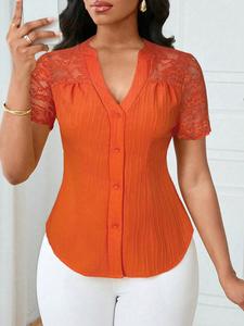 Blusa de mujer casual para verano, versátil, de color sólido, manga corta con diseño calado y ajuste entallado, con un solo botón