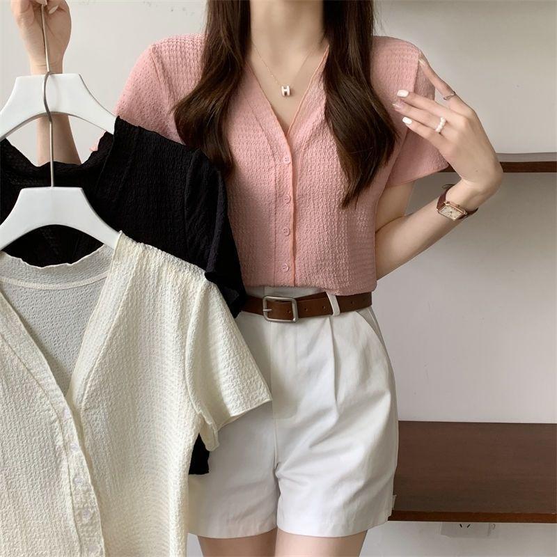 Product Introduction of Áo Thun Ngắn Tay Cho Nữ, Thiết Kế Xếp Li, Cổ Chữ V, Có Cúc, Mỏng 12