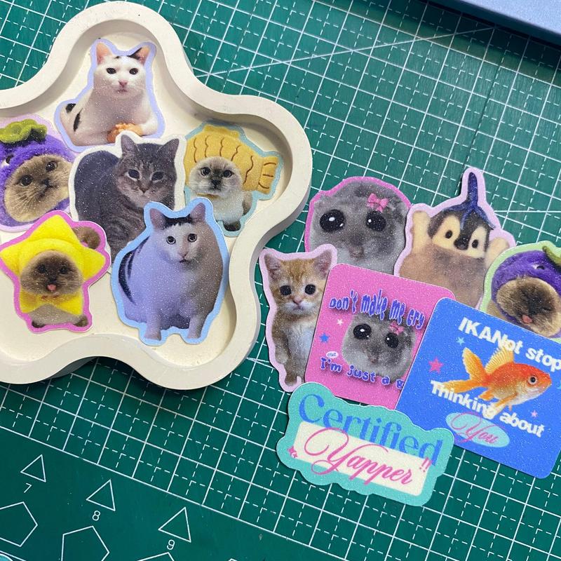 Glitter Stickie by Mezzalune | Sticker Kucing Meme Viral Quotes Deco ...