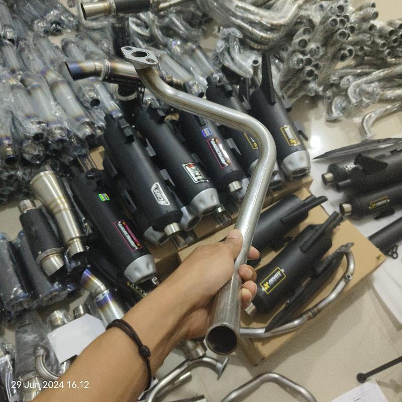 Product Introduction of Leher Copy CMS Karbu Knalpot Motor Motorcycle 2