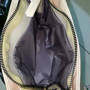 Haruka Tas Wanita Slingbag Momo Totebag Terbaru dengan Desain Elegan dan Tali Bahu Nyaman Cocok untuk Berbagai Kegunaan