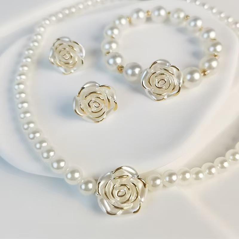 Trang sức ngọc trai Bộ 4 món Quà tặng ngày của mẹ Bộ đồ cưới Hoa đính cườm cho phụ nữ Phong cách Bohemian Trang sức Vòng Cổ Vòng tay Hoa tai 
