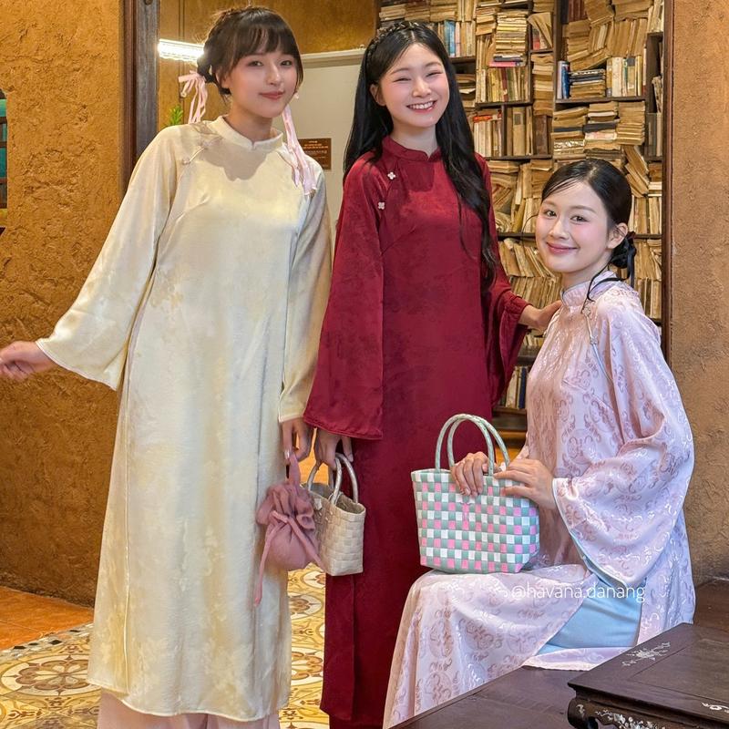   HAVANA  CÓ BIGSIZE - Áo dài lụa DU MIÊN in vân hoa 3D phối cúc cách điệu hoa mai kèm quần Satin AD208 