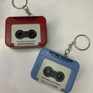 Gantungan Kunci Radio Recorder dengan Fitur Perekam Suara