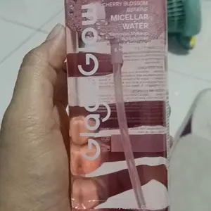【Ready Stock】Glad2Glow Cherry Blossom Micellar Waters - Pembersih Makeup wajah Waterproof Hapus Riasan Tahan Air dengan Centella dan Tanpa Iritasi untuk Kulit Sensitif dan Berjerawat make up remover micellar water glow/cleansing oil g2glow
