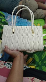 Product Review of MOCO Fashion Tas Selempang Wanita Hand Bag Tekstur Timbul Zigzag 2819 from k**i 2