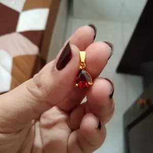 LIONTIN TITANIUM TETES MODEL TERBARU DAN KEKINIAN Dengan Pilihan Warna Hitam Putih dan Coklat untuk Tampilan Mewah