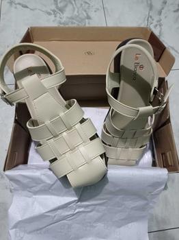 Product Review of Le Bianca ALY 21-0900 Sepatu Sendal Wanita Flat Sandal Army from m**l 1