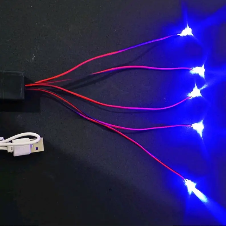 lampu matrix 4 mode batree bisa di cas jika habis cocok untuk variasi segala jenis miniatur truck,  bus,  mobil2n lainnya biar tambah keren miniatur anda 0