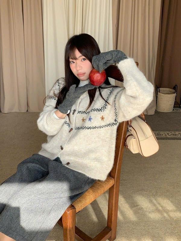 Hàng QC Loại 1 Áo Khoác Len Cardigan Dày Họa Tiết Thổ Cẩm Dệt Hoa Lá Dệt Kim Lông Thỏ Dày Dặn Giữ Ấm Nữ Form Suông Vừa Hottrend Style Basic Cadigan Camcloset