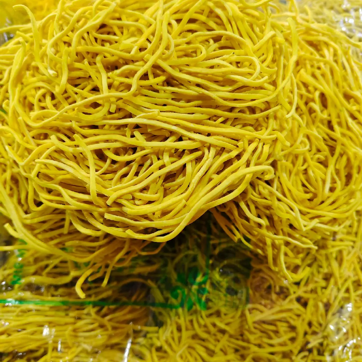 mie kuning padang yg kecil/mie kuning padang bulat