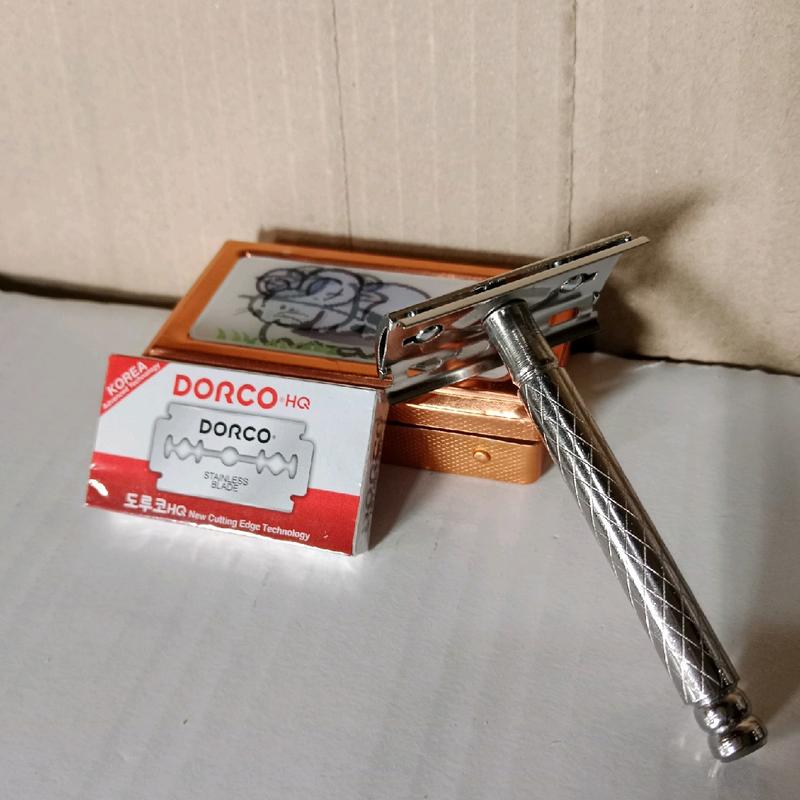 Safety Razor box gagang besi bonus silet / razor jadul / razor - Shop ...
