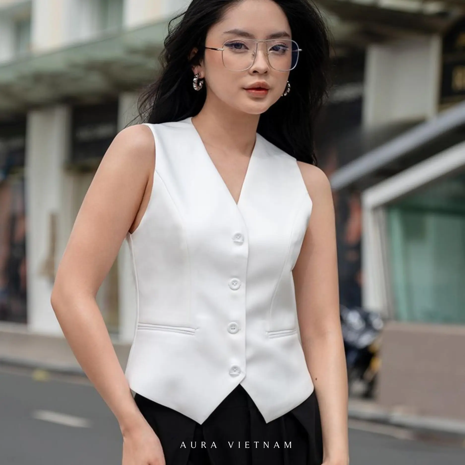 Áo Gile Nữ Thiết kế Vest cổ chữ V Sang Trọng - Form ôm tôn dáng cho các nàng, Women, top - AURA Vietnam