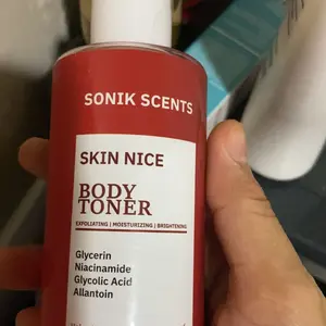 SONIK SCENTS SKIN NICE BODY TONER MERAH 200 ML Glycerin, Niacinamide, Glycolic Acid, allantoin