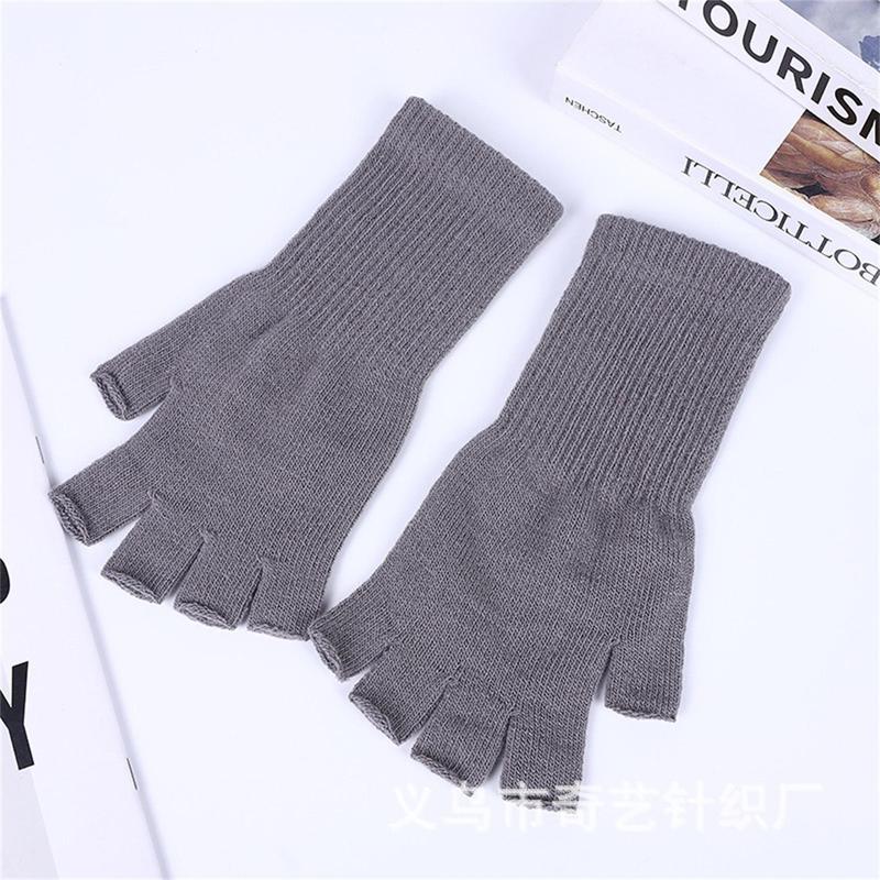 Product Introduction of Sports Gloves Knitted Extended Wrist Half Finger Gloves  [OUTU] 20