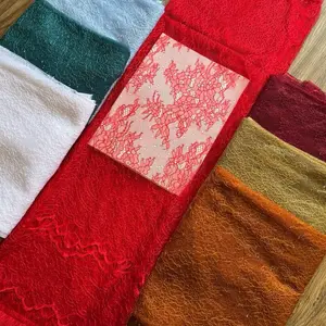 Kain Kebaya Santili Semi Metalic Motif Ceplok Warna Variatif untuk Tampilan Elegan dan Modern