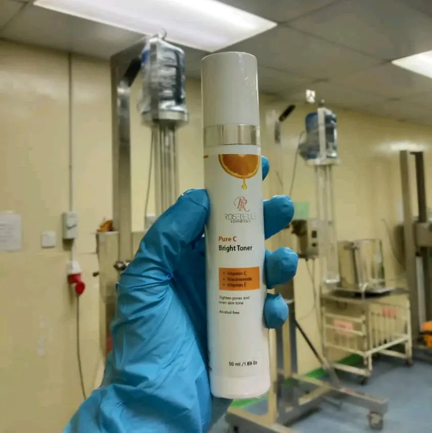 PURE C BRIGHT TONER (ESEENCE)