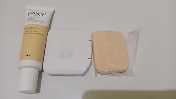 Product Review of Pixy Perfect Fit Liquid Foundation SPF35 PA++ Gratis Pixy UV Whitening Two Way Cake Refill Wajah from S**i R**a 1