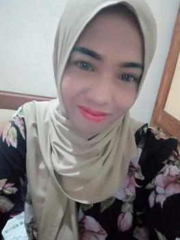 Product Review of Segitiga Instan Jersey Premium Oval Premium Jilbab Muslim Kerudung segitiga  instan Hijab from i**k 3