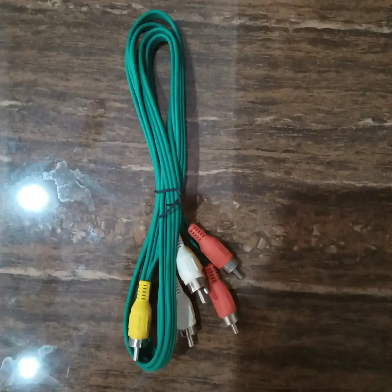 Kabel RCA 3 ke 3 Warna hijau 1,5 Meter Untuk AV/Vidio / DVD /STB 0