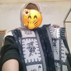 Naura Gamis By Jelita Elegant Cantik Manis dengan Desain Bunga Elegan dan Warna Netral untuk Tampilan Mewah