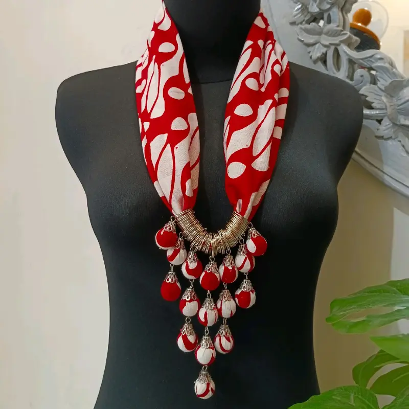 Kalung Batik Anggur Rumbai Hadiah Wanita 2