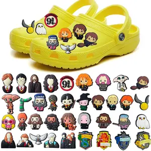 Laris 1 Buah Kartun Ajaib Kombinasi Harry Potter DIY Sepatu Taman Tempelan Aksesoris Sepatu Menghias Pin Sandal PVC untuk Anak-anak Dewasa Pesta Hadiah Unik
