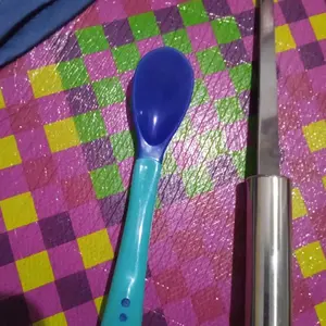 (OP) SENDOK MAKAN BAYI SILIKON / SENDOK MPASI SENSOR SUHU PANAS / BABY SPOON SILICONE BPA FREE