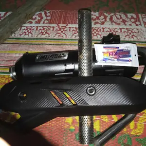 MAX TORQUE Knalpot Standar Racing Type MC-26 BRAKET 1 Moncong Cincin Suara Bass Adem Dan Gahar untuk Vario Nmax PCX Beat Mio Scoopy Fino Genio Xeon