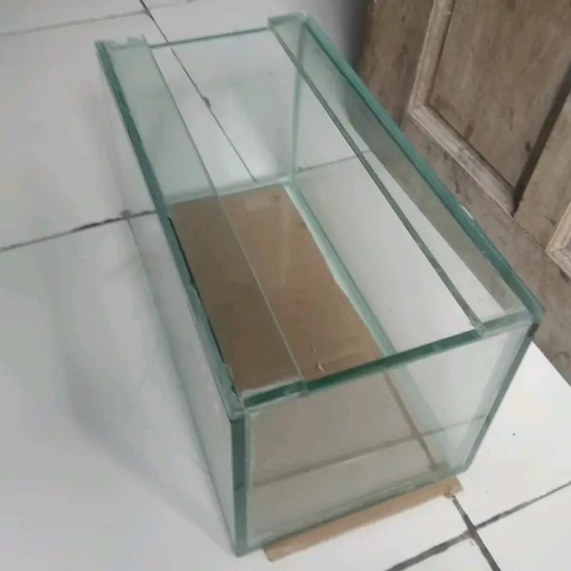 AQUARIUM MINI UKURAN PLT 35x18,5,x18,5  KACA BENING KETEBALAN KACA 7mm Cocok untuk kebutuhan ikan kesayangan  Cupang  Chana Dan ikan hias lainnya 1