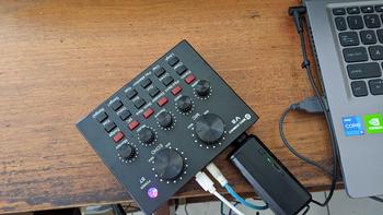 Product Review of Soundcard V8 Lengkap Ori V8 Sound Card Microphone Webcast Live External Sound Card with Personal Entertainment Streamer for Phone Computer Sound Card V8 Audio Soundcard New from F**n 0