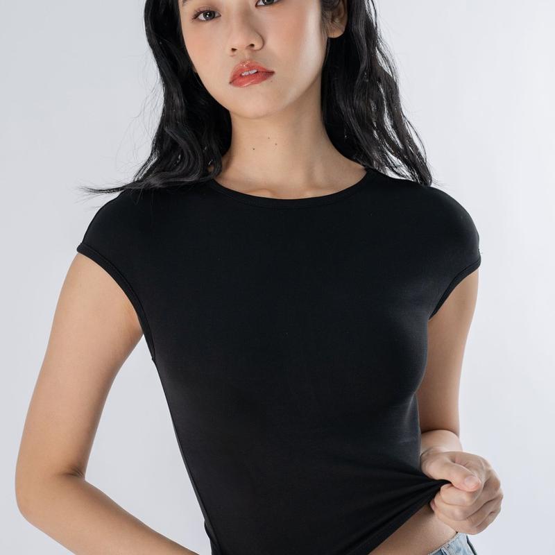 Dream Tee in Black - YHF YOUNG HUNGRY FREE 2
