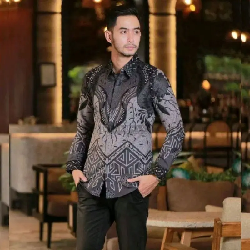 Baju Lebaran 2025 Couple Ayah Dan Ibu Sarimbit Warna Burgundy Terbaru Set Kemeja Dan Gamis Batik Syar'i Elegan Mewah Pasangan Dewasa  Motif Cantik 5
