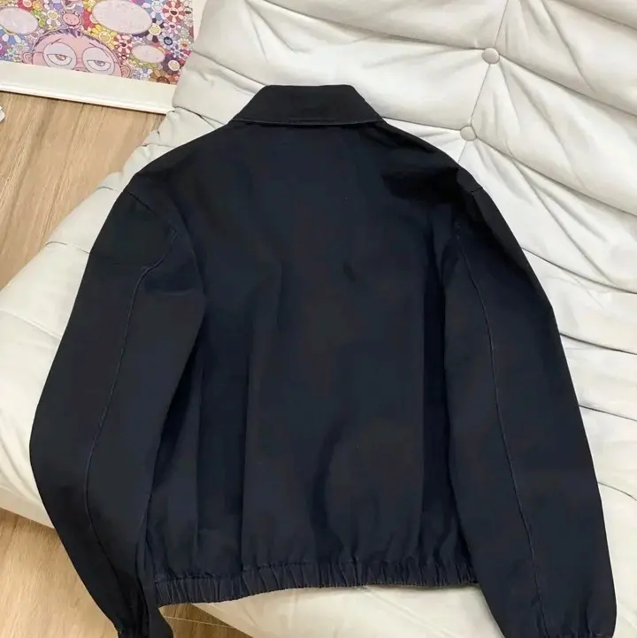 jaket boxsi jaket bomber canvas Pria 3