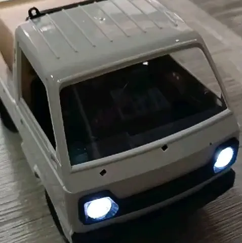 MAINAN ANAK REMOTE CONTROL MOBIL PICK UP MOBIL ANGKUT LAMPU BISA MENYALA Ban Baterai Kontrol Led 4