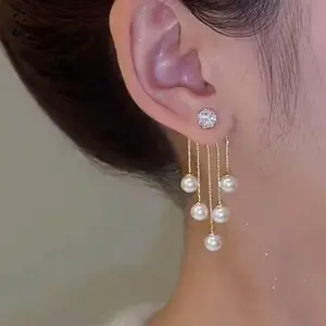 【Nosworthy】Anting Wanita Premium Mutiara Rumbai  Anting-Anting Temperamen Z