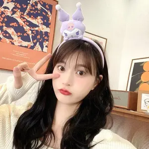 Bandana motif karakter kuromi