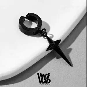 MOOST-Anting jepit Menawan dengan Bentuk Bintang untuk Pria - Earrings Aksesoris Titanium Black
