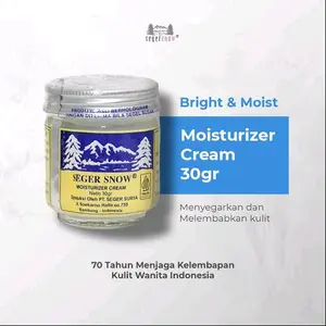 Seger Snow Moisturizer Cream 30gr - Menyegarkan dan Melembabkan Kulit - 70 Tahun Menjaga Kelembapan Kulit Wanita Indonesia