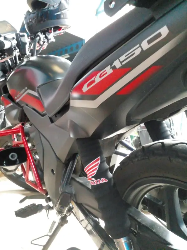 Sarung Shockbreaker Belakang Slim Fit Cover Shock Pelindung Shock belakang sepeda Motor Universal 5